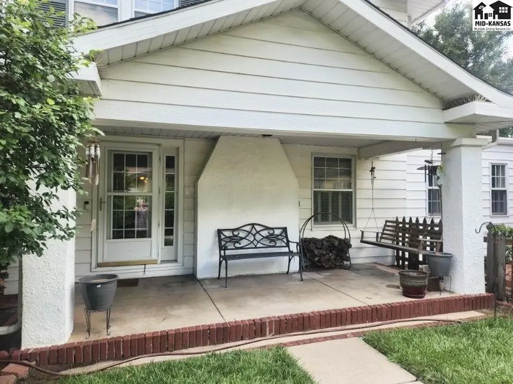 108 W 19th Avenue Hutchinson KS 67502