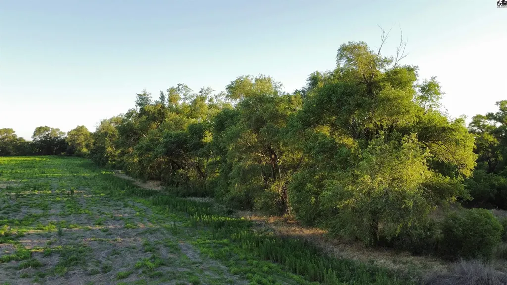 00000 W Boundary Road Pretty Prairie KS 67570