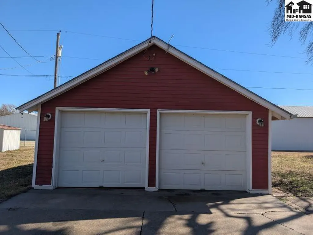 817 S Elm Street Mcpherson KS 67460