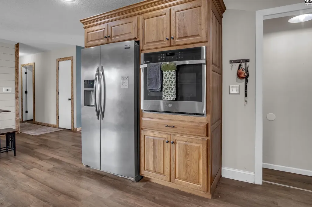 1232 E Hulse Street Mcpherson KS 67460