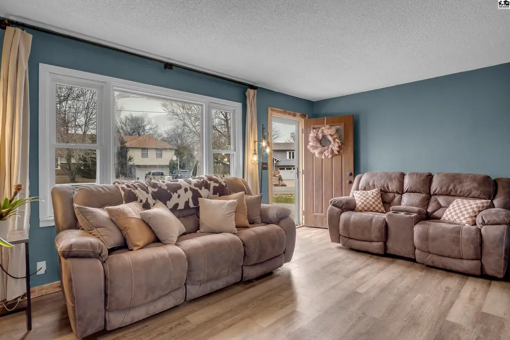 1232 E Hulse Street Mcpherson KS 67460