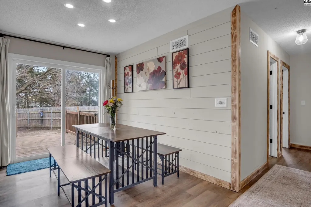 1232 E Hulse Street Mcpherson KS 67460