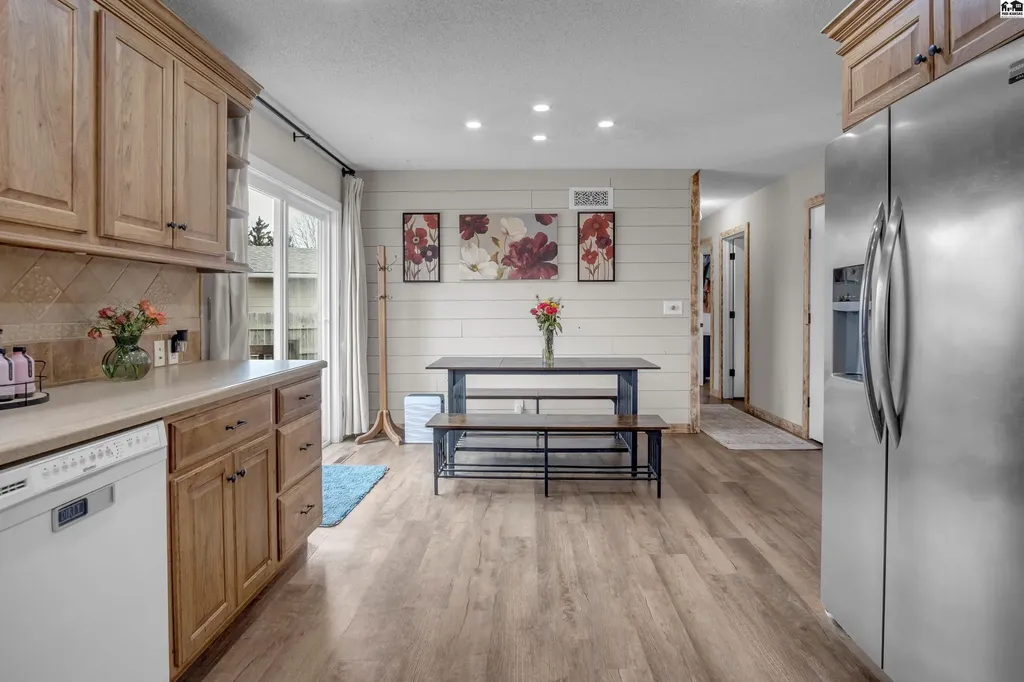 1232 E Hulse Street Mcpherson KS 67460