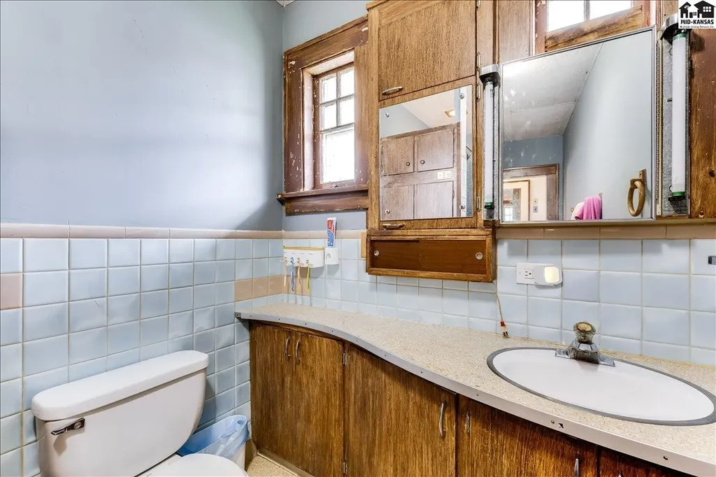 100 E 13th Avenue Hutchinson KS 67501