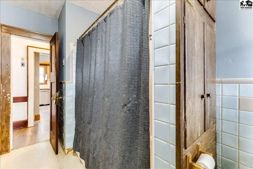 100 E 13th Avenue Hutchinson KS 67501