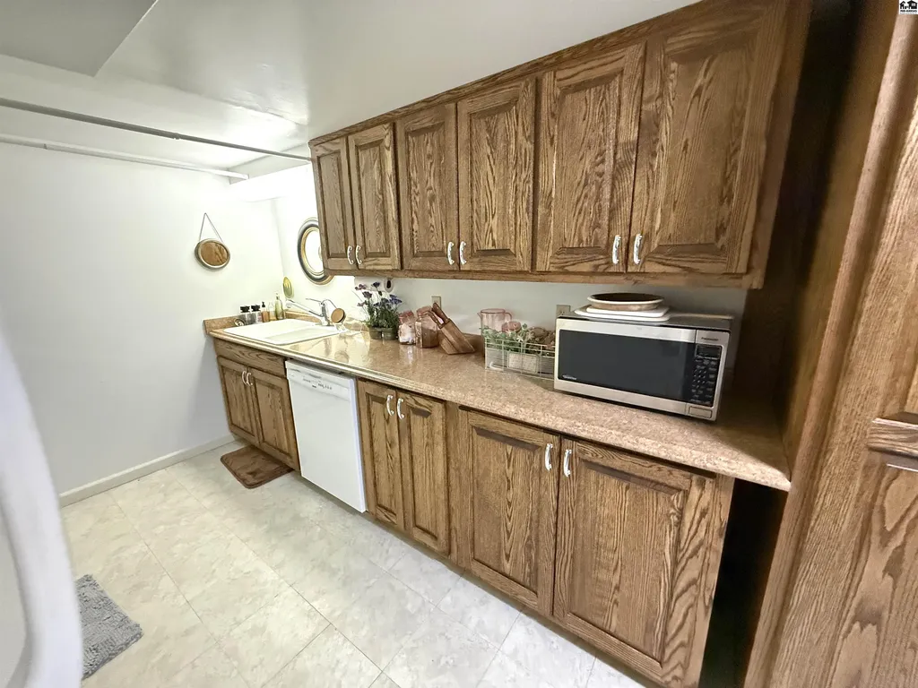 624 N Springfield Anthony KS 67003