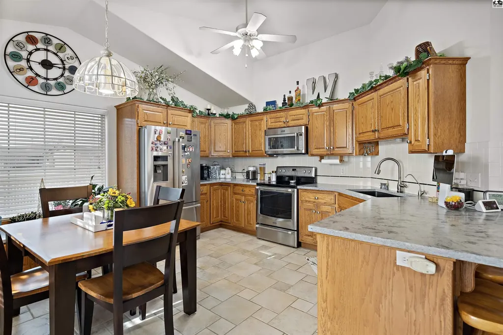 329 Kisiwa Village Road Hutchinson KS 67502