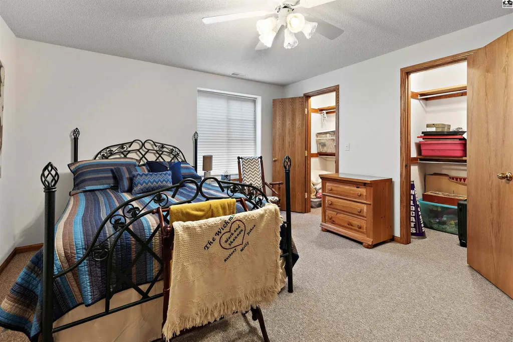 329 Kisiwa Village Road Hutchinson KS 67502