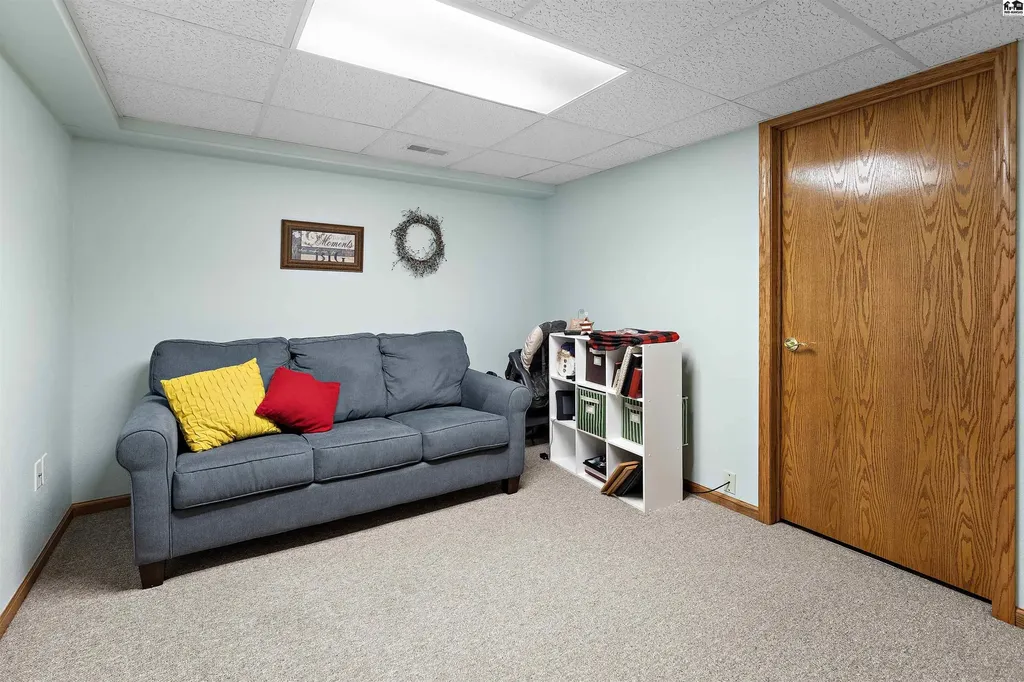 329 Kisiwa Village Road Hutchinson KS 67502