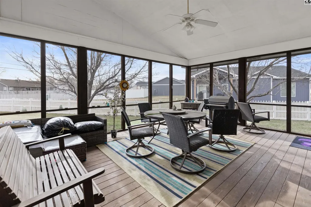 329 Kisiwa Village Road Hutchinson KS 67502