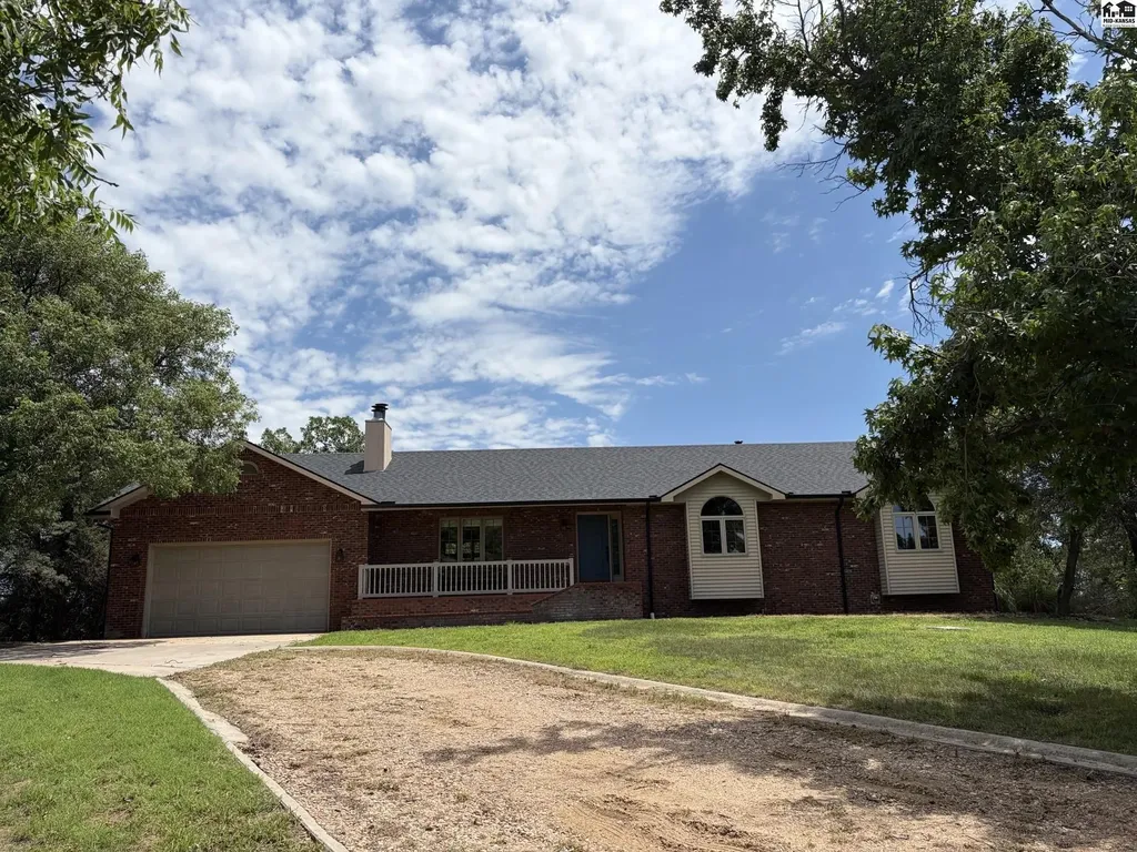 5804 W 50th Avenue Hutchinson KS 67502