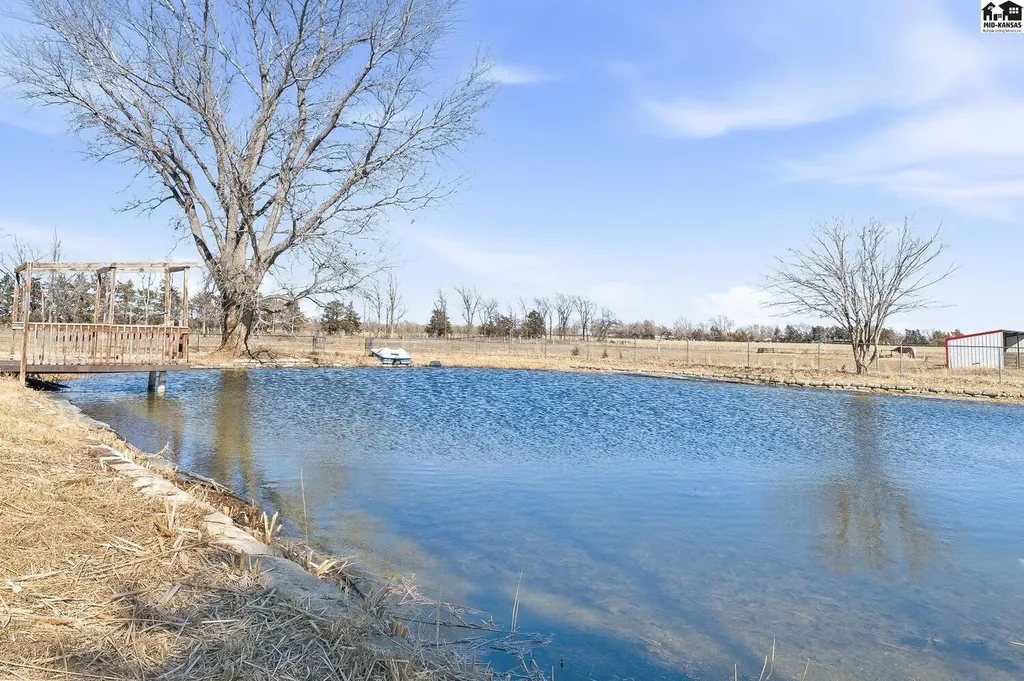 5804 W 50th Avenue Hutchinson KS 67502