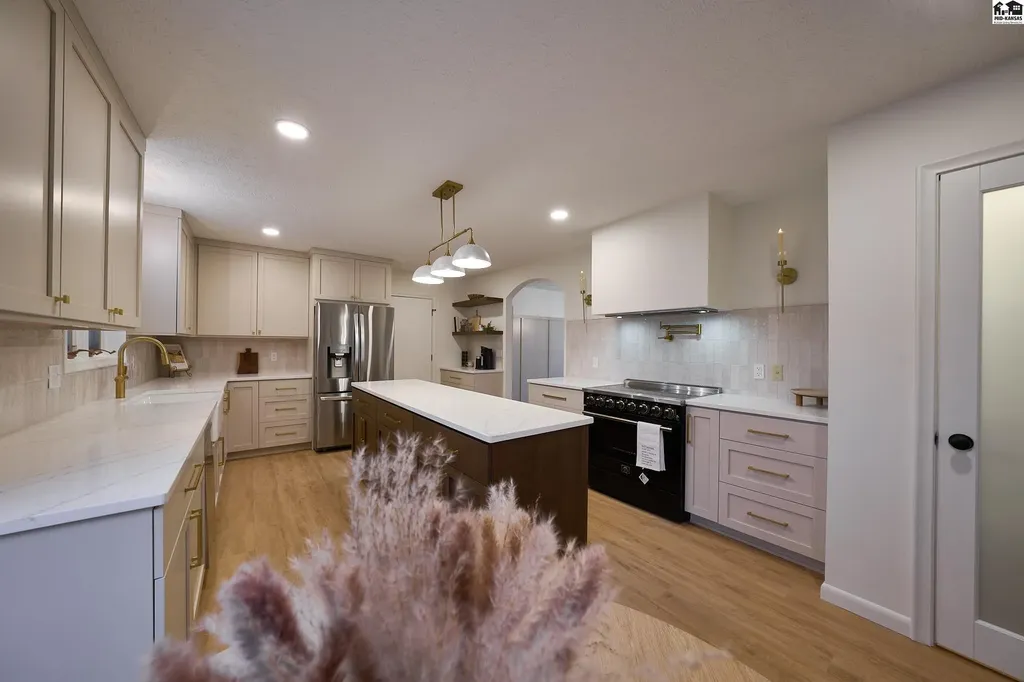 1449 North High Drive Mcpherson KS 67460