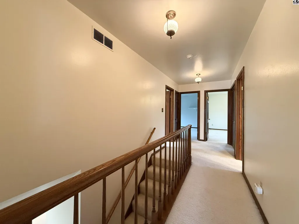 40 Tomahawk Road Hutchinson KS 67502