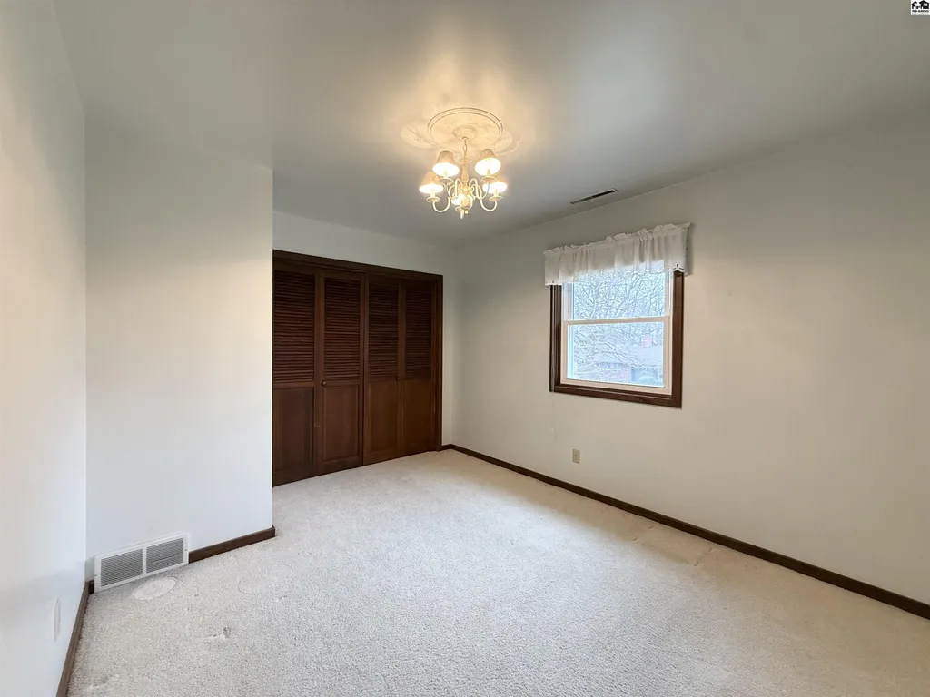 40 Tomahawk Road Hutchinson KS 67502
