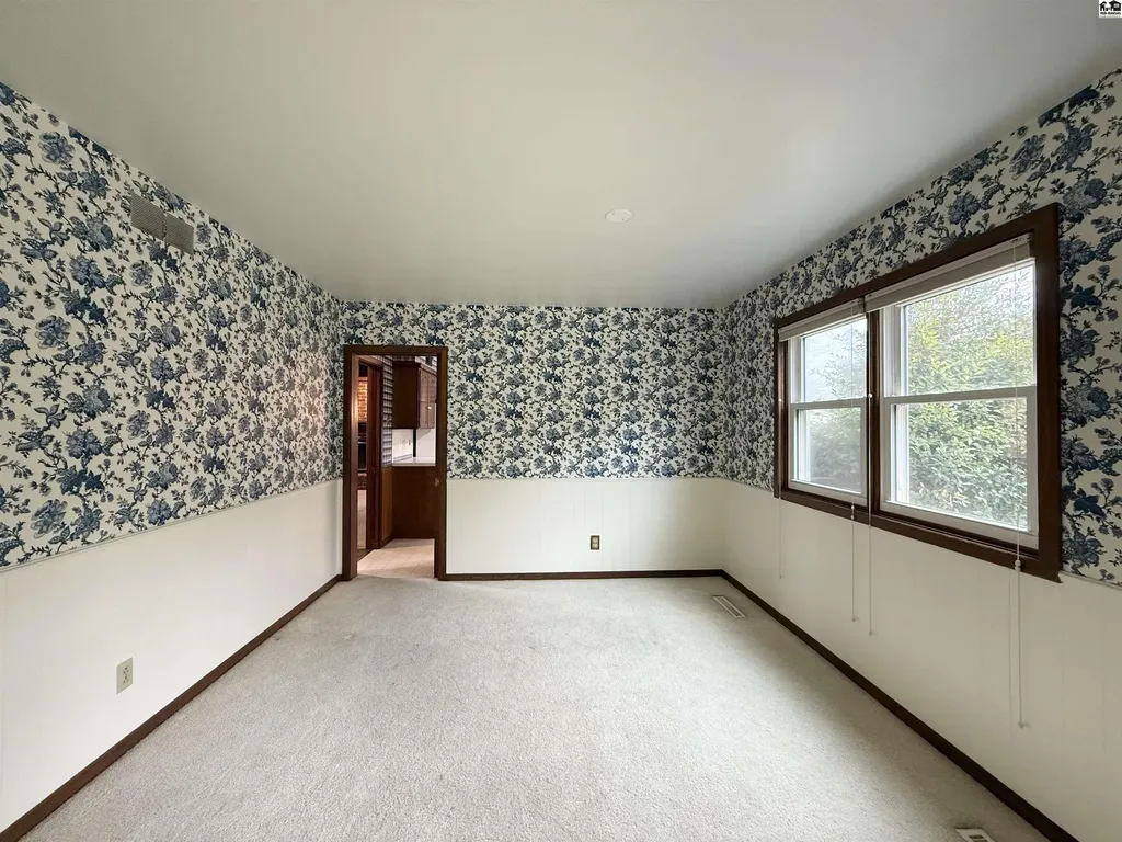 40 Tomahawk Road Hutchinson KS 67502