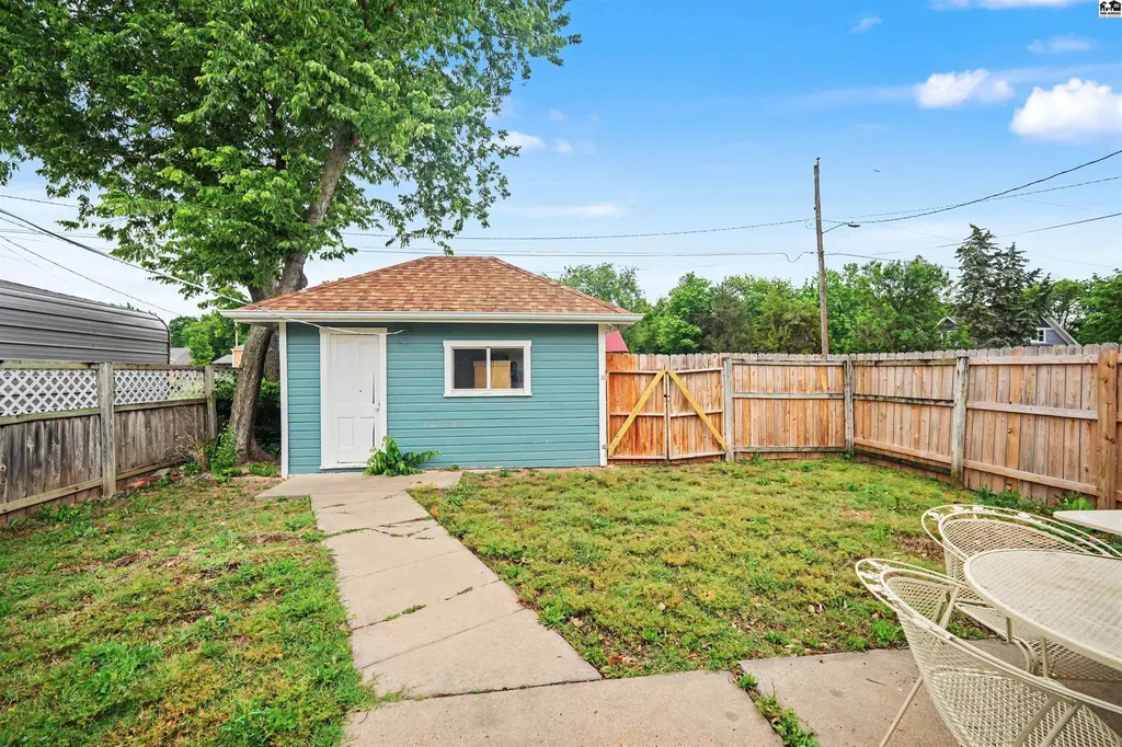 102 N Swedonia Marquette KS 67464