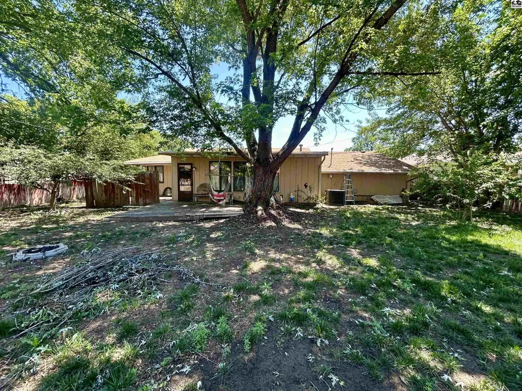 114 Carlton Road Hutchinson KS 67502