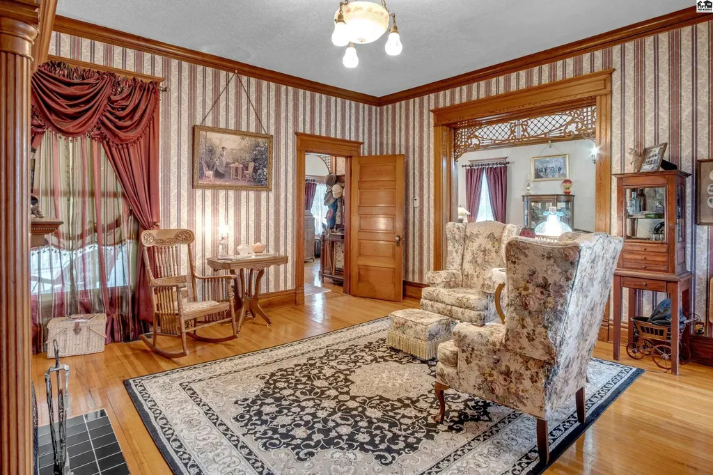 215 S Walnut Street Mcpherson KS 67460
