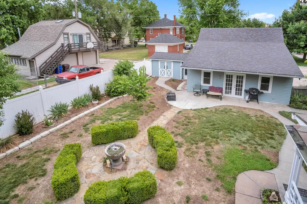 215 S Walnut Street Mcpherson KS 67460