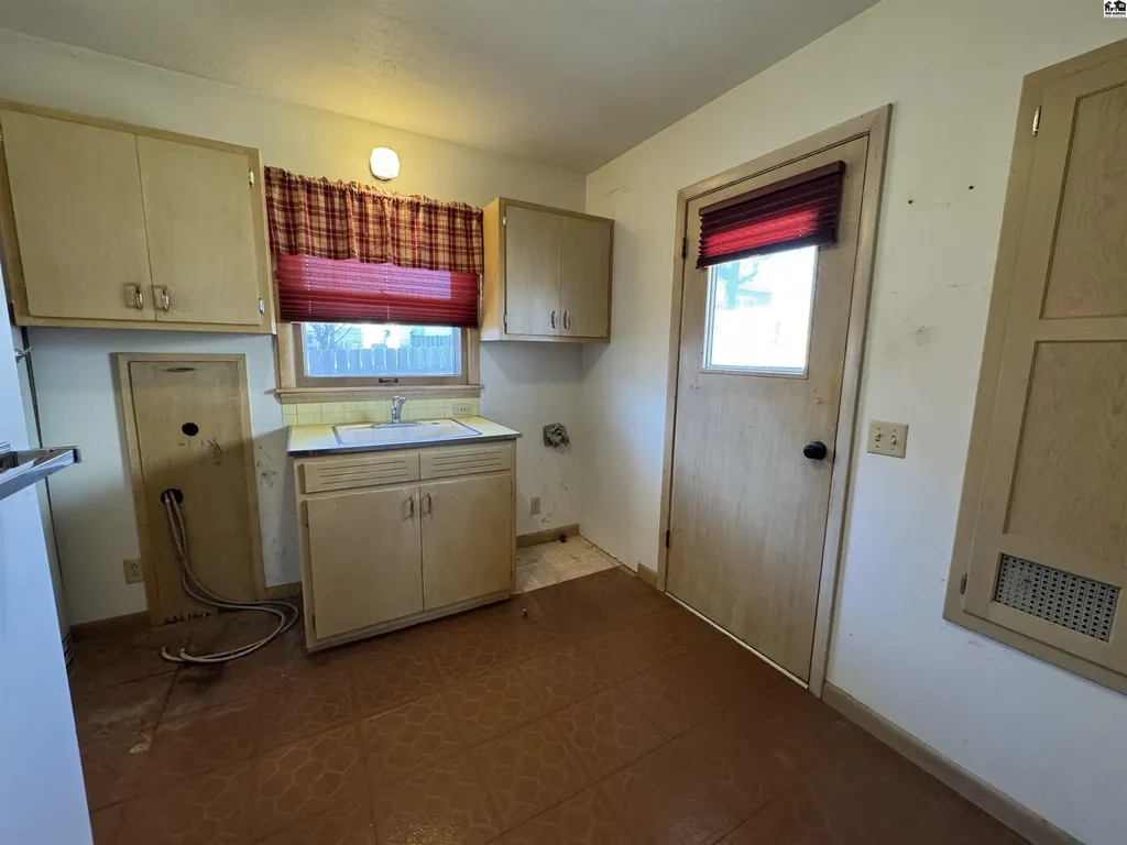 435 Coronado Street Kingman KS 67068