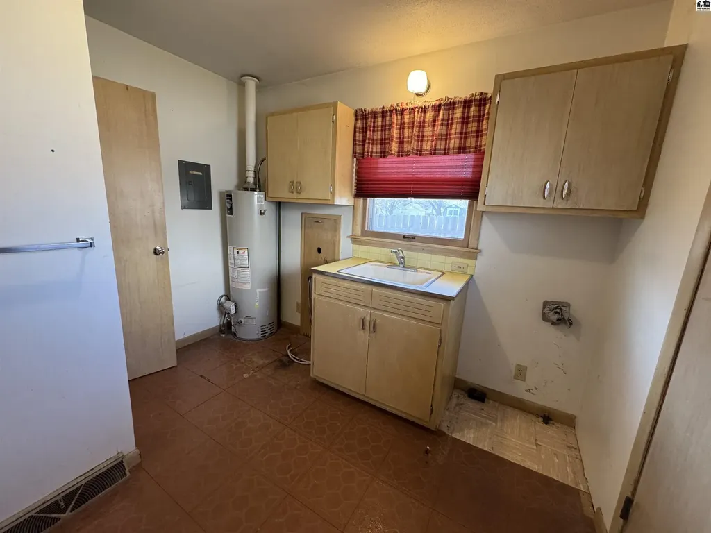 435 Coronado Street Kingman KS 67068