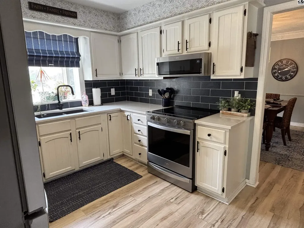 1456 Briarwood Lane Mcpherson KS 67460