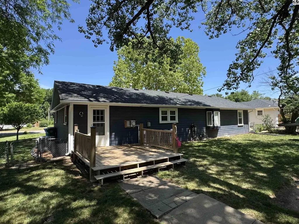 1106 Glendale Road Mcpherson KS 67460