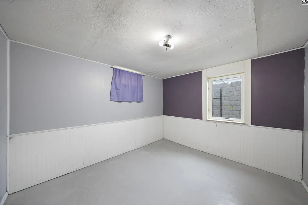 308 W 25th Avenue Hutchinson KS 67502