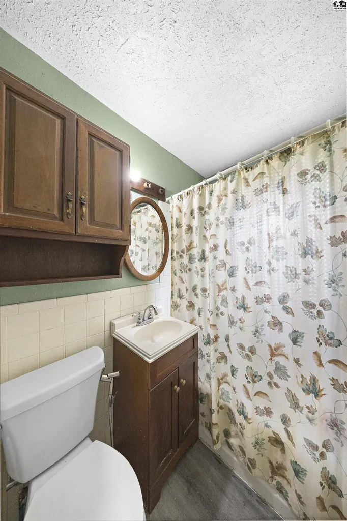 308 W 25th Avenue Hutchinson KS 67502