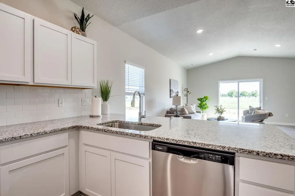 1005 Spring Creek Road Mcpherson KS 67460