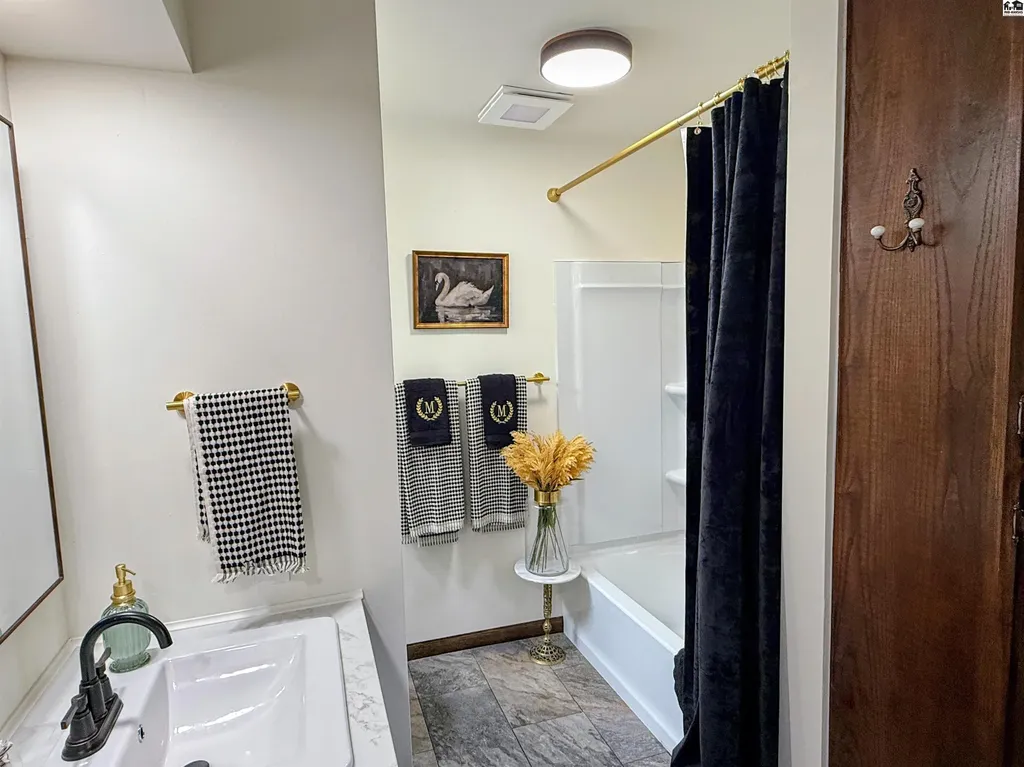 3407 Syler Drive Hutchinson KS 67502