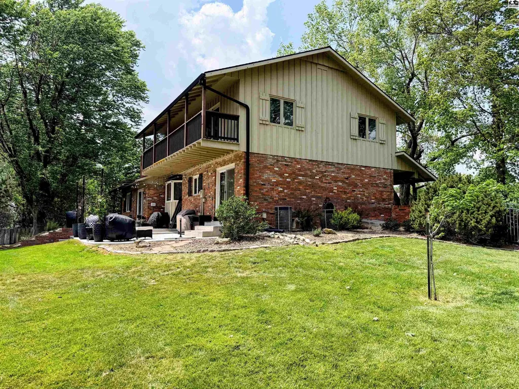 3407 Syler Drive Hutchinson KS 67502
