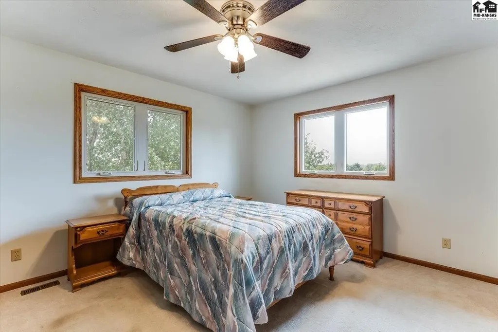 9202 N Plum Street Hutchinson KS 67502