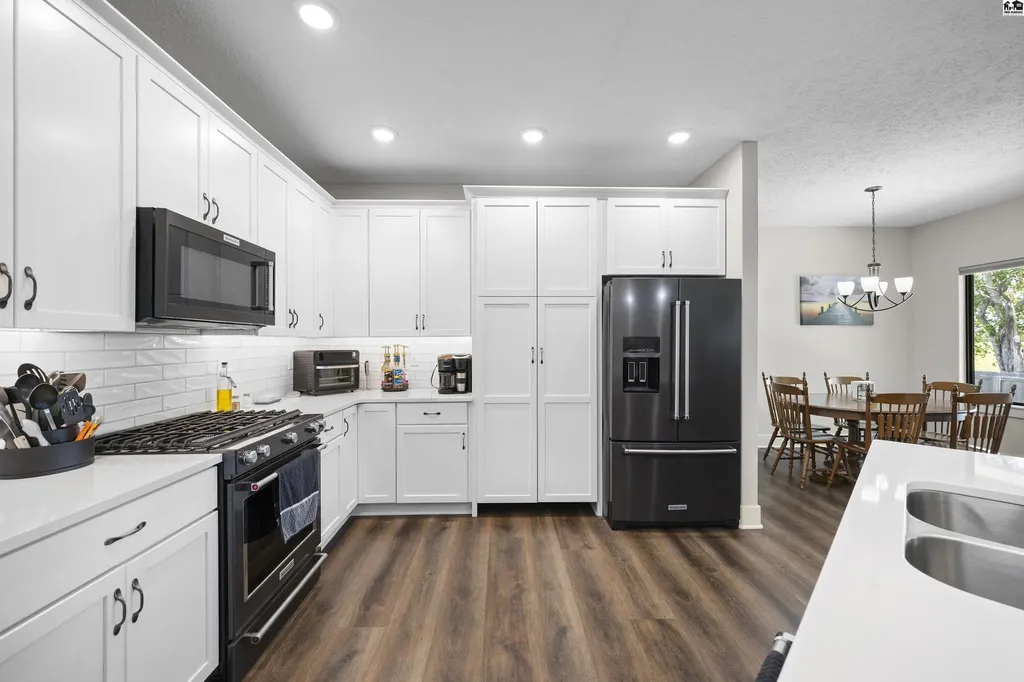 1644 Sonora Drive Mcpherson KS 67460