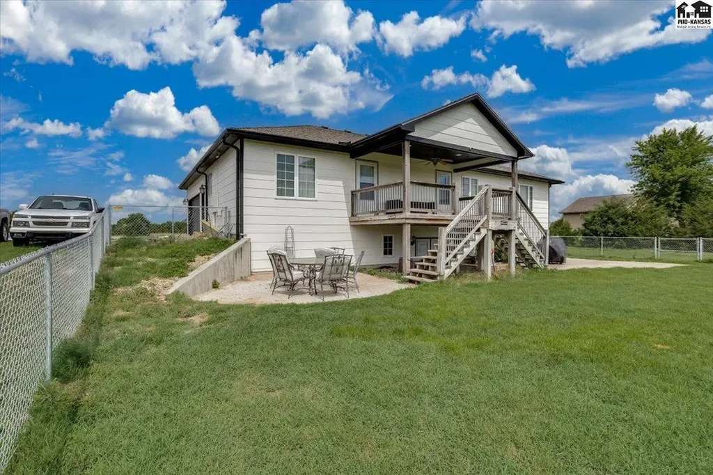 1310 N Wilshire Drive Hutchinson KS 67501
