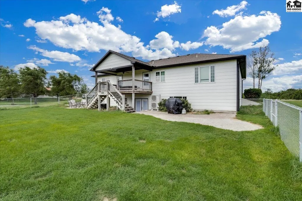 1310 N Wilshire Drive Hutchinson KS 67501