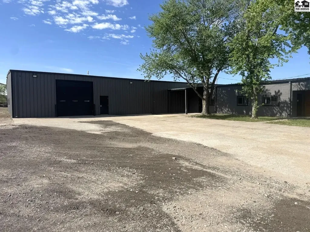 1015 W Woodside Street Mcpherson KS 67460