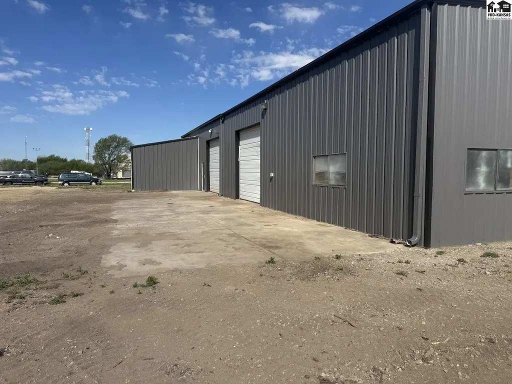 1015 W Woodside Street Mcpherson KS 67460