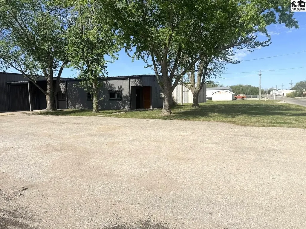 1015 W Woodside Street Mcpherson KS 67460