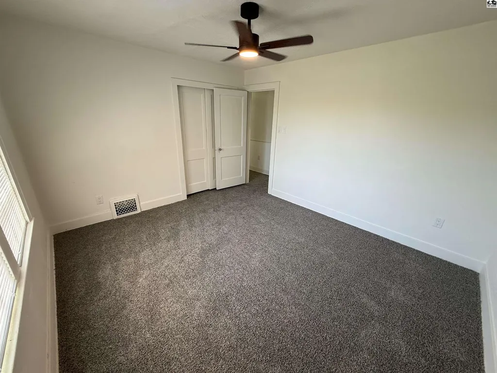1507 E 26th Avenue Hutchinson KS 67502