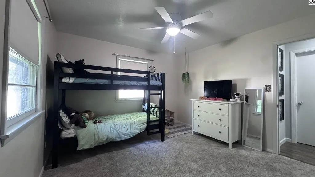 1508 Linda Lane Hutchinson KS 67502