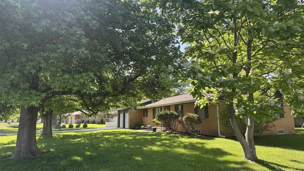 1508 Linda Lane Hutchinson KS 67502
