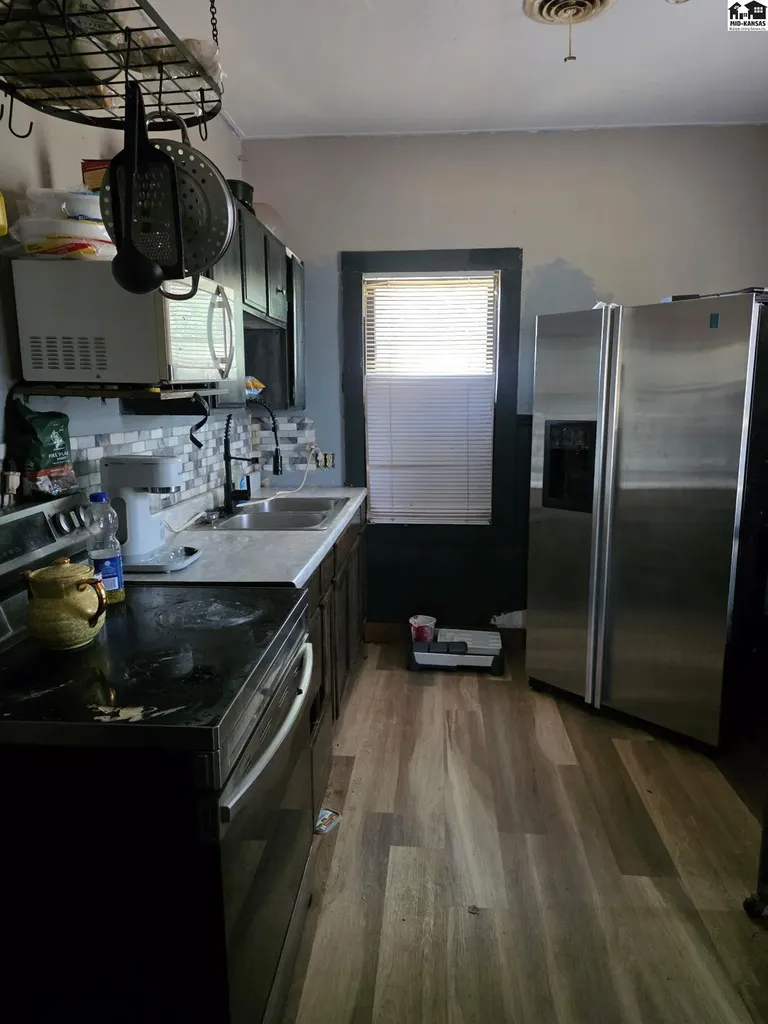 814 Cole Street Hutchinson KS 67501