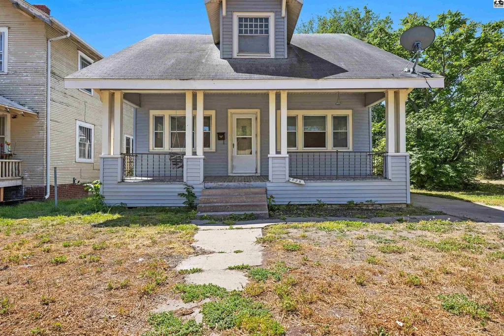 825 E Sherman Street Hutchinson KS 67501