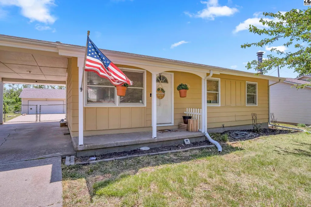 942 Sycamore Place Mcpherson KS 67460