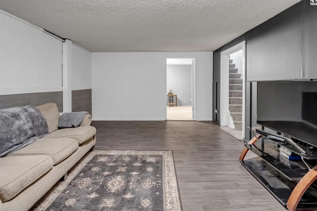 942 Sycamore Place Mcpherson KS 67460