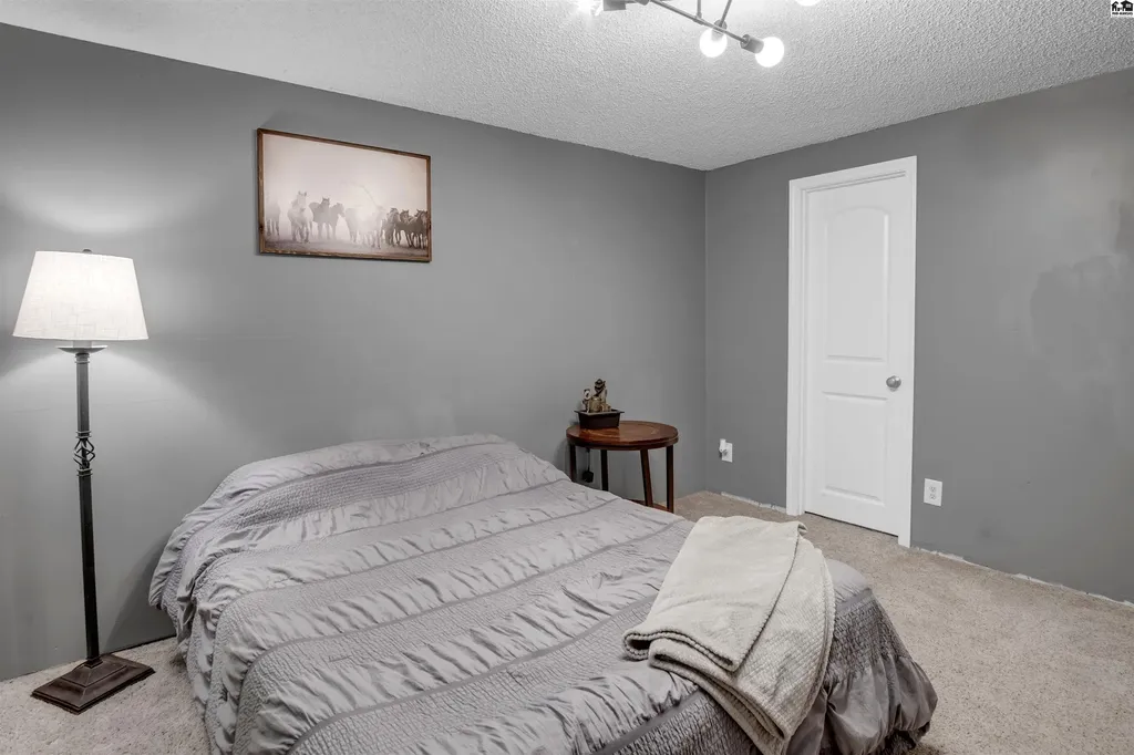 942 Sycamore Place Mcpherson KS 67460