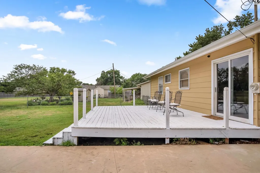 942 Sycamore Place Mcpherson KS 67460