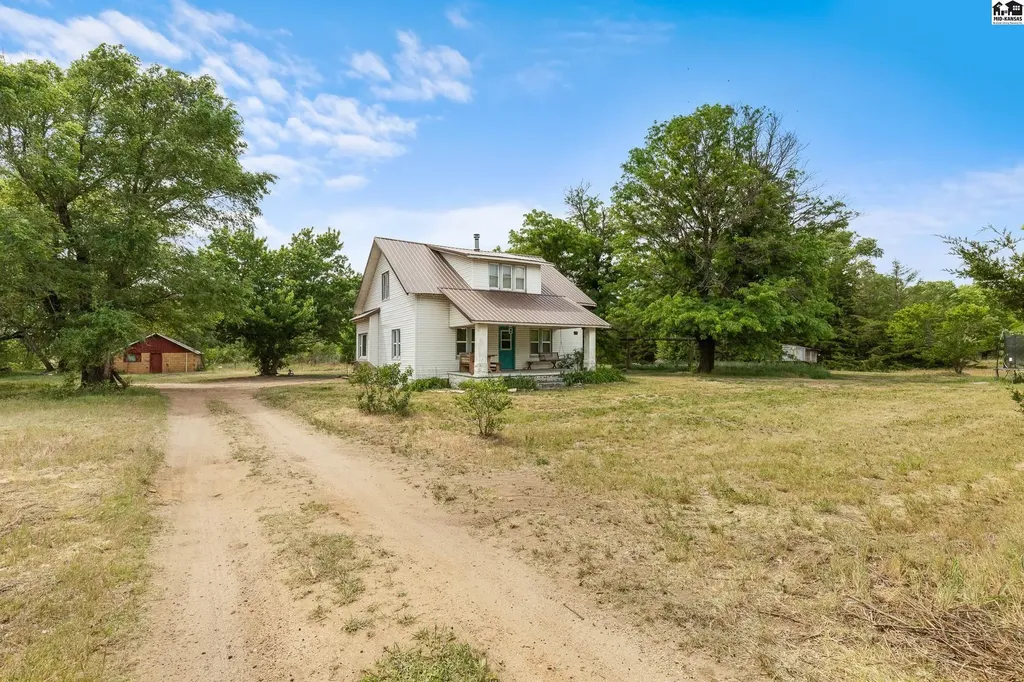 18209 S Hodge Road Arlington KS 67514